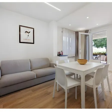 Andrea Apartment Garda (Verona)